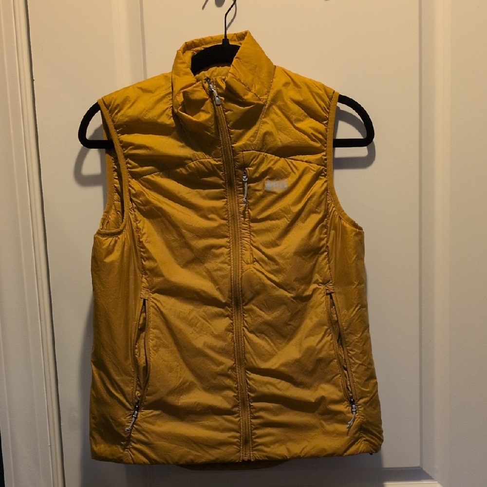 REI lightweight polyester puff Vest